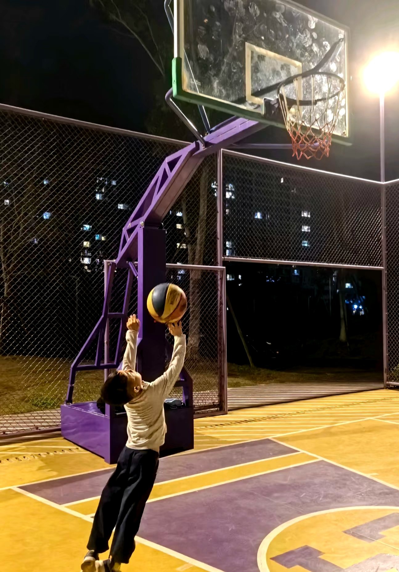 开云平台-篮球爱好者热情参与粉丝互动活动，扩大影响力的简单介绍