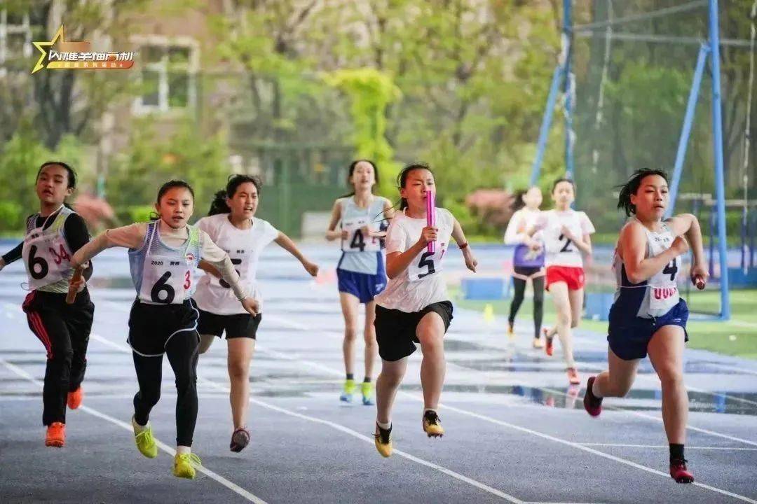 开云体育官方网站-包含挥洒汗水，女足精英披荆斩棘奋力拼搏的词条