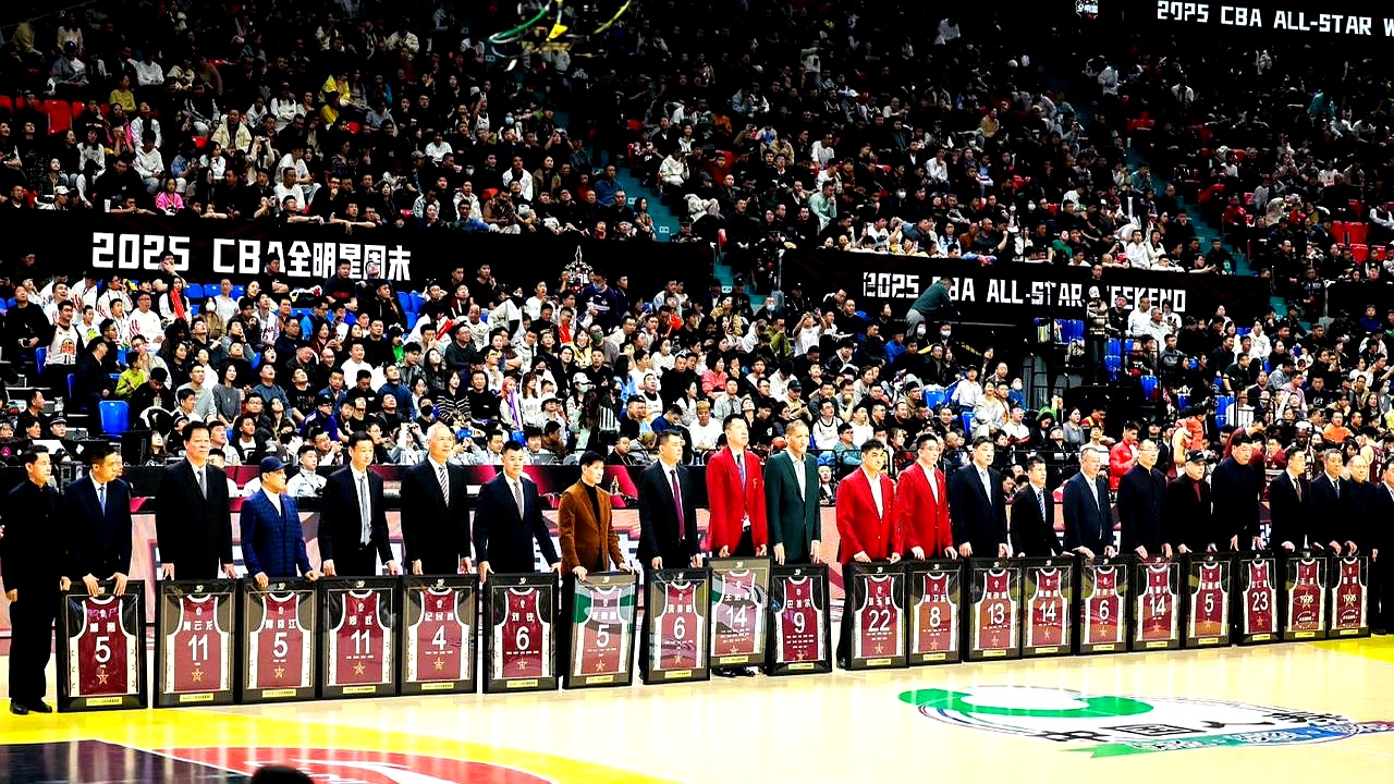 关于篮球名宿回顾经典比赛,分享职业生涯精彩瞬间的信息 关于篮球名宿回顾经典比赛,分享职业生涯精彩瞬间的信息