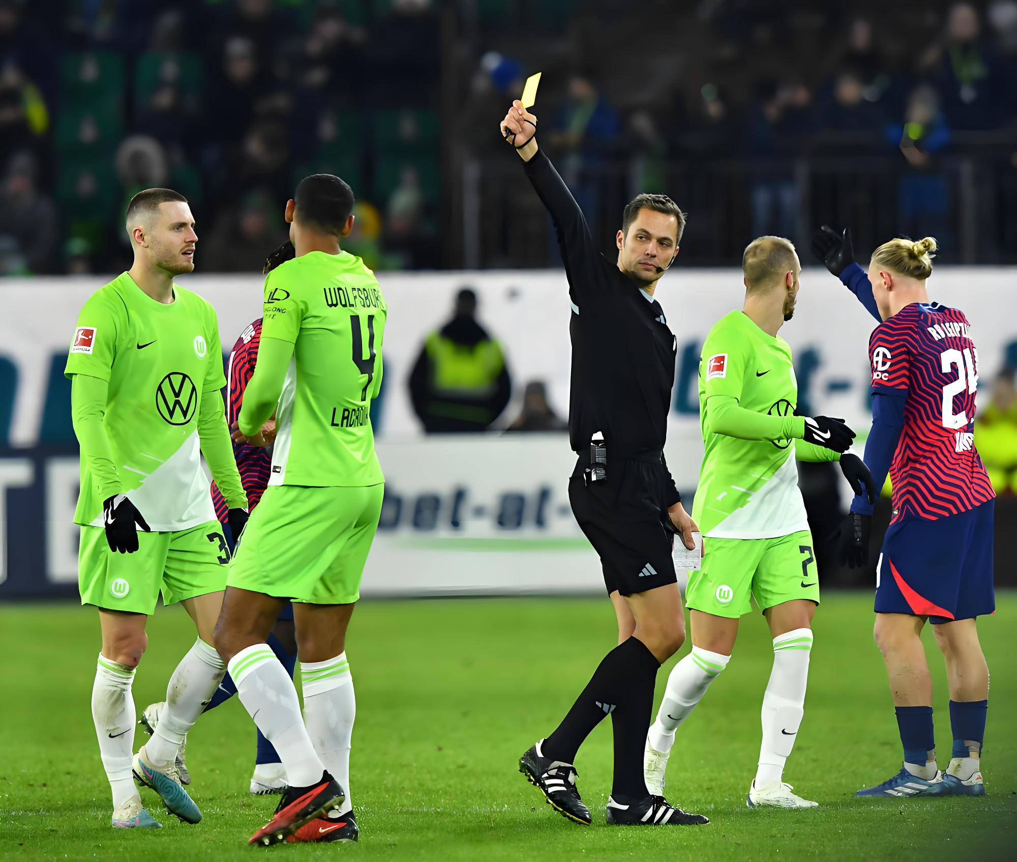 开云APP-沙尔克与门兴格拉德巴赫争胜