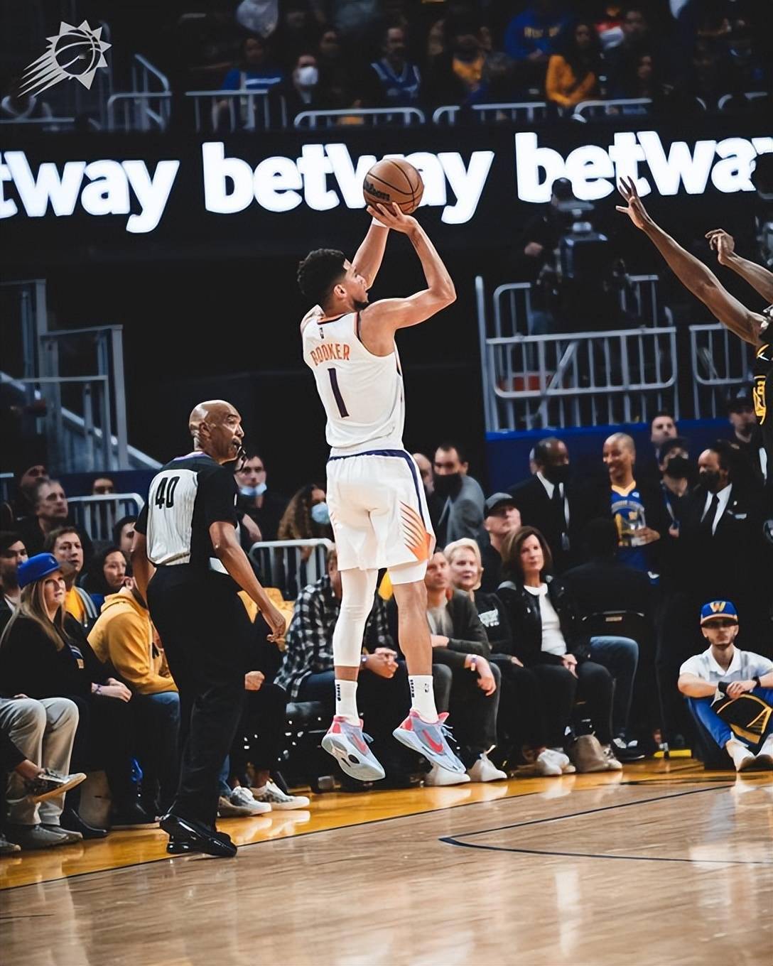 开云体育官网-里尔客场拿下关键三分，实现反超的简单介绍