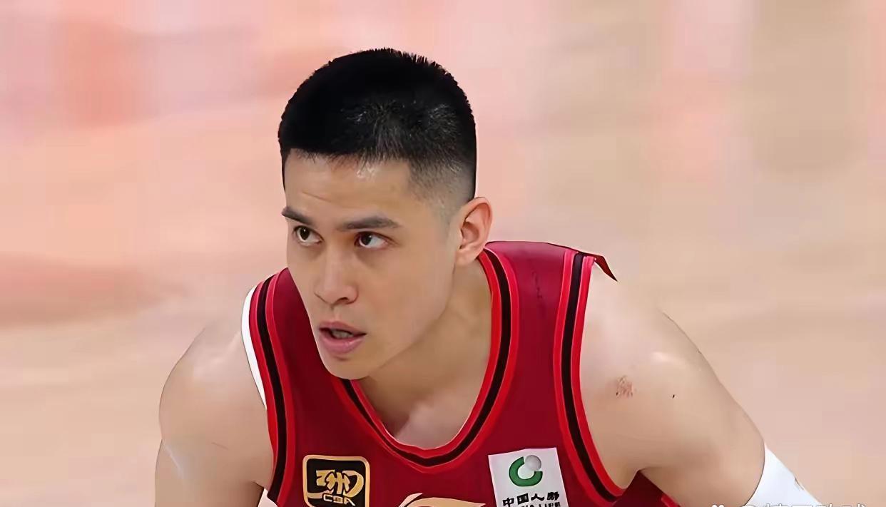 开云体育登录-战术对抗！教练们在场边紧急调整阵容