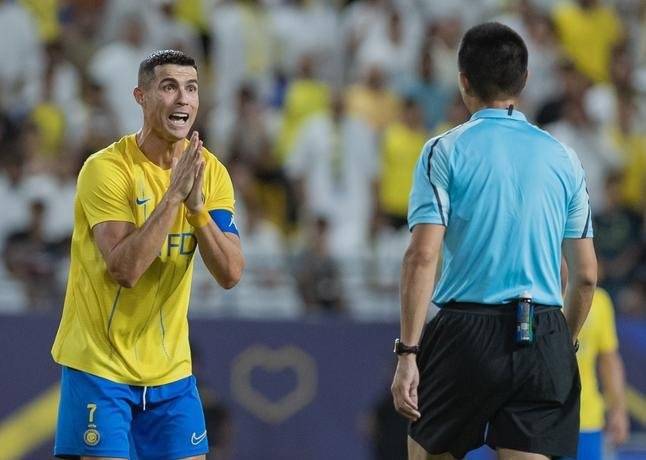 开云平台-关于里昂对决恩佐，客场全力争取关键三分的信息