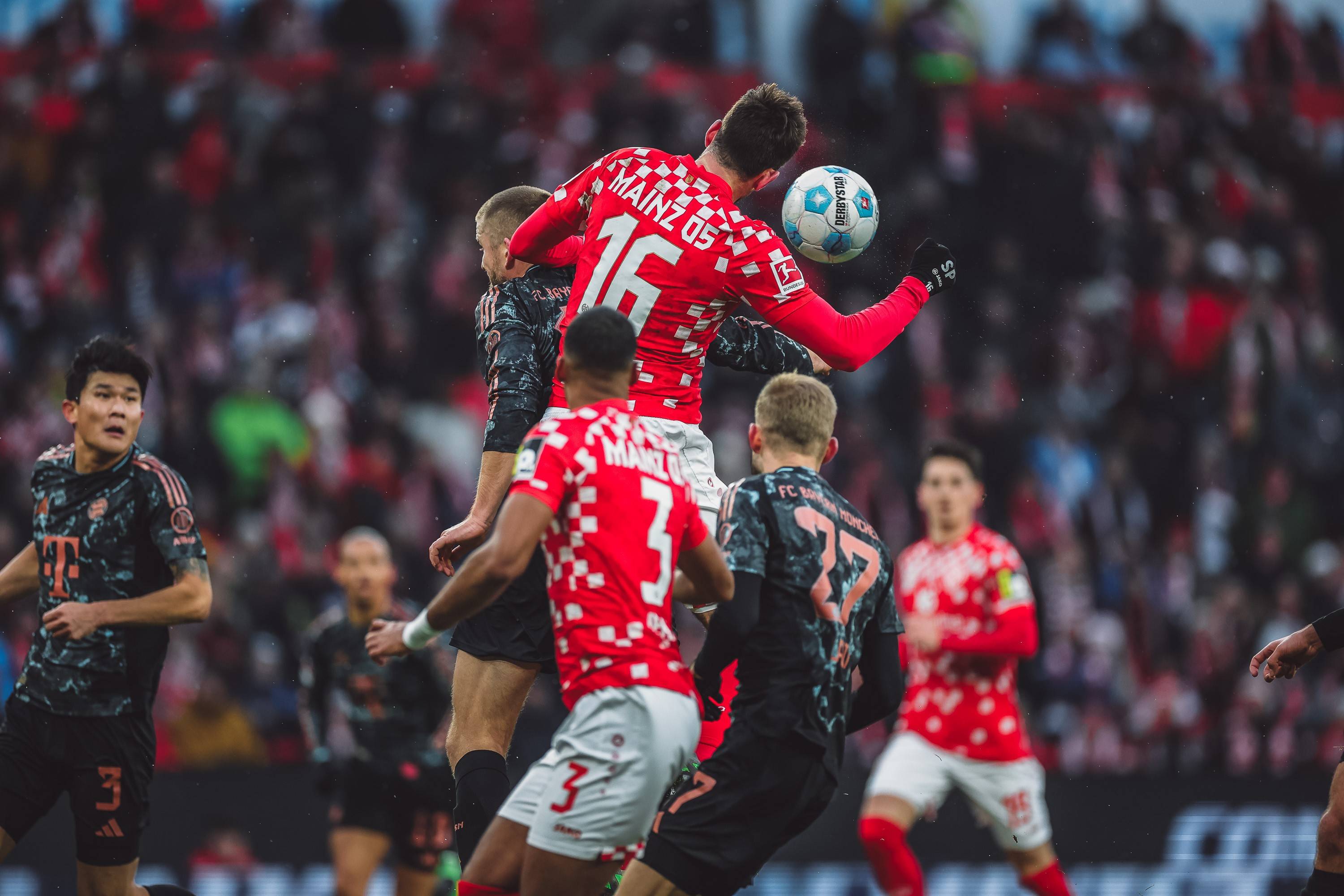 AC米兰门将神勇,扑出关键点球帮助球队获胜的简单介绍 AC米兰门将神勇,扑出关键点球帮助球队获胜的简单介绍