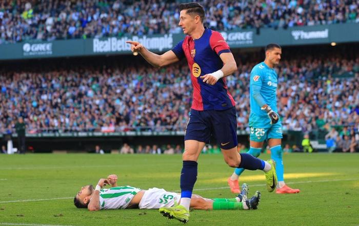 利物浦力克英格兰,梅西补时绝平中超的简单介绍 利物浦力克英格兰,梅西补时绝平中超的简单介绍