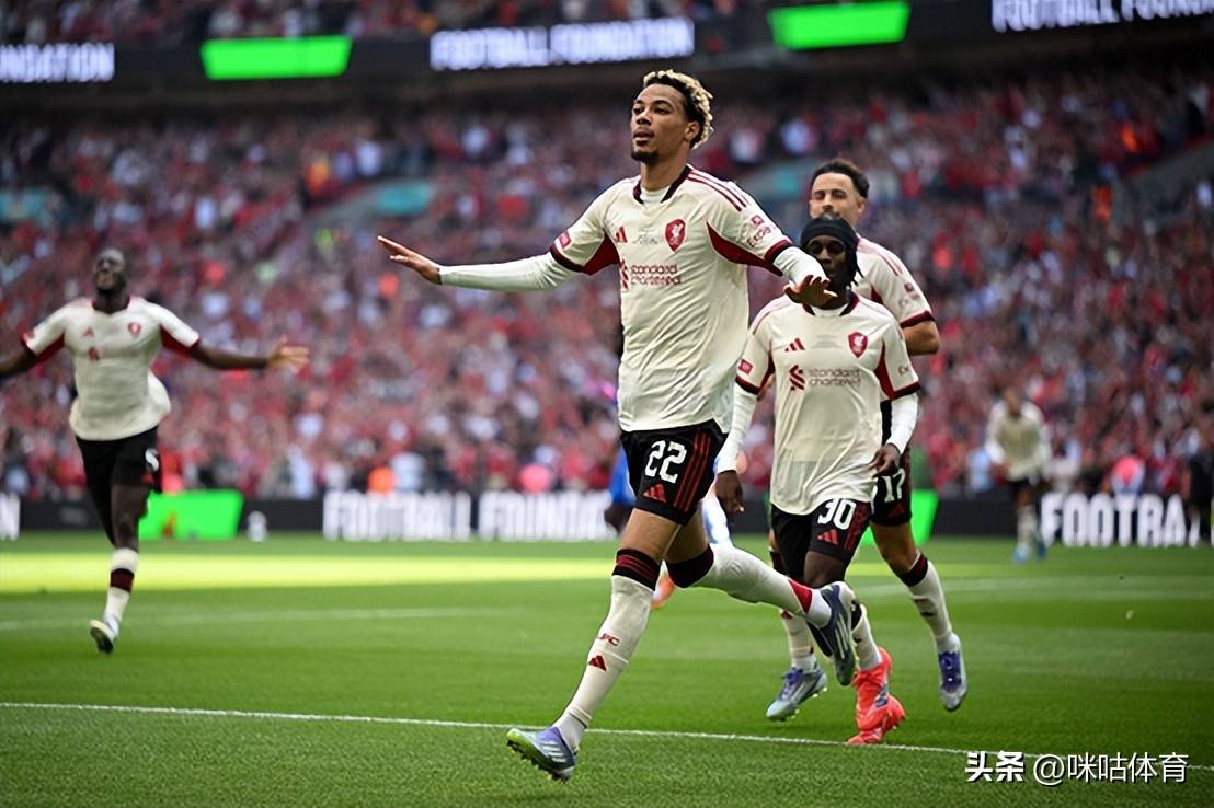 利物浦客场挺进联赛杯四强，猛力冲击冠军！