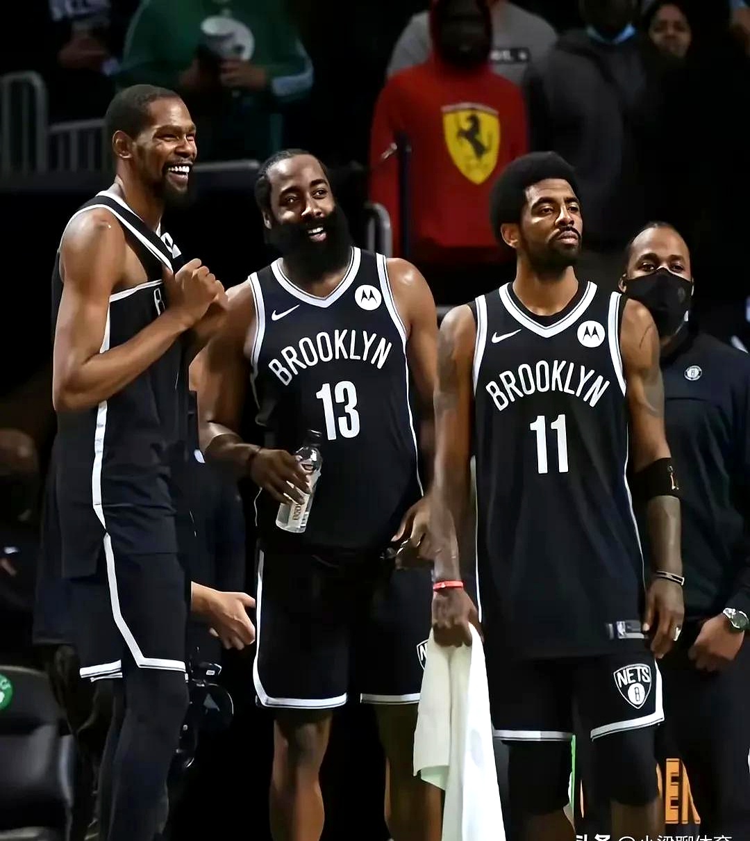 开云体育-篮网主场击败雄狮，哈登31+10