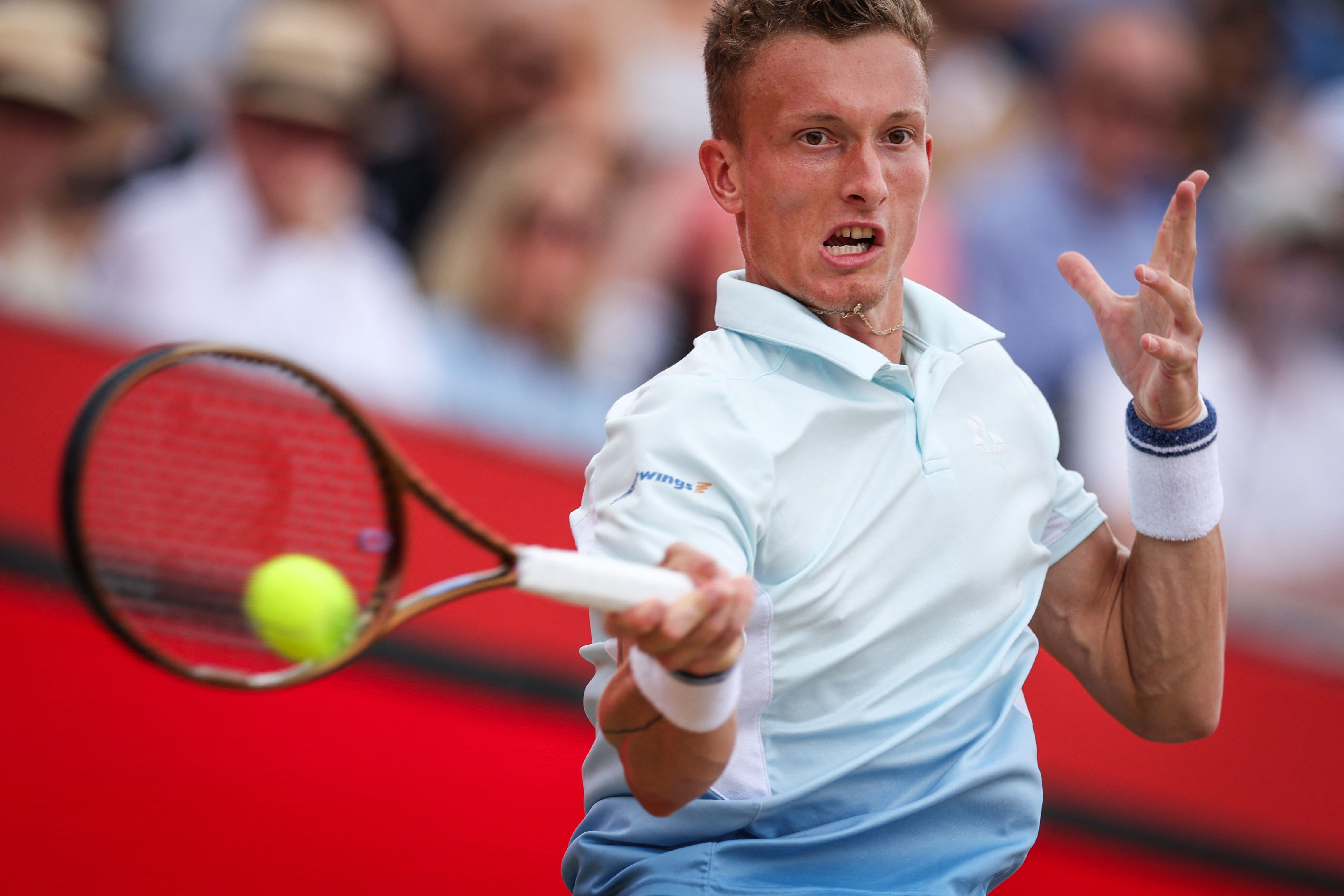 开云APP-德国网球队完胜英国网球队，阿尔卡拉斯高光表现的简单介绍