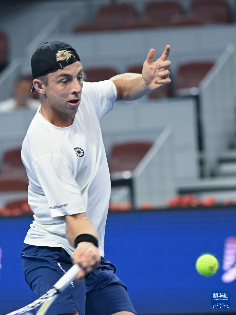 德国网球队完胜英国网球队,阿尔卡拉斯高光表现的简单介绍 德国网球队完胜英国网球队,阿尔卡拉斯高光表现的简单介绍