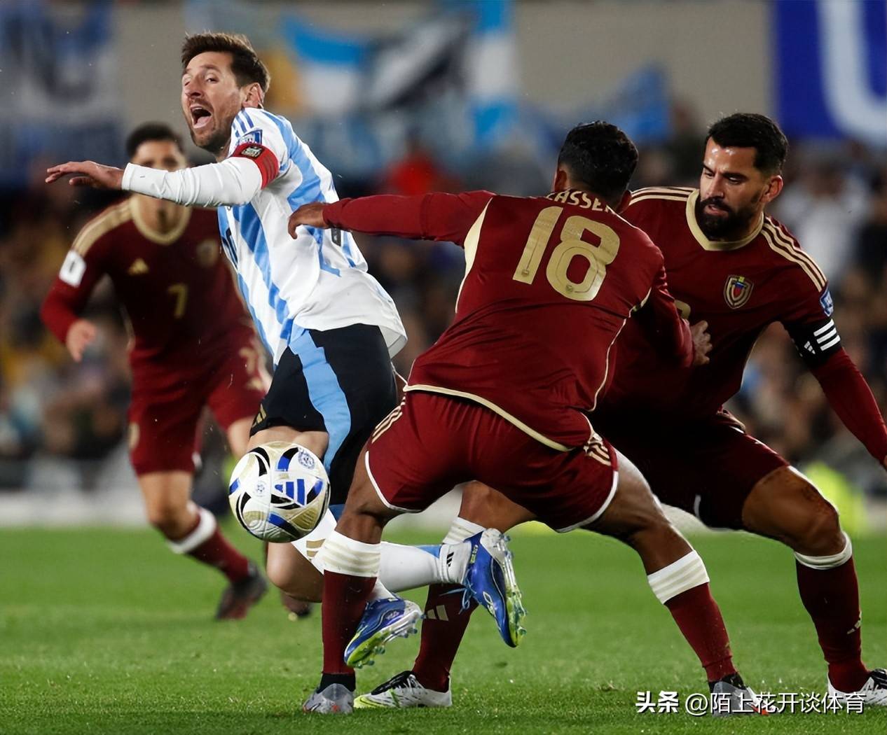 开云官网-足球传奇谢幕，球迷泪洒赛场