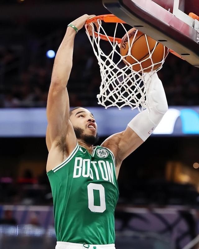 猛龙险胜湖人，塔图姆高光表现