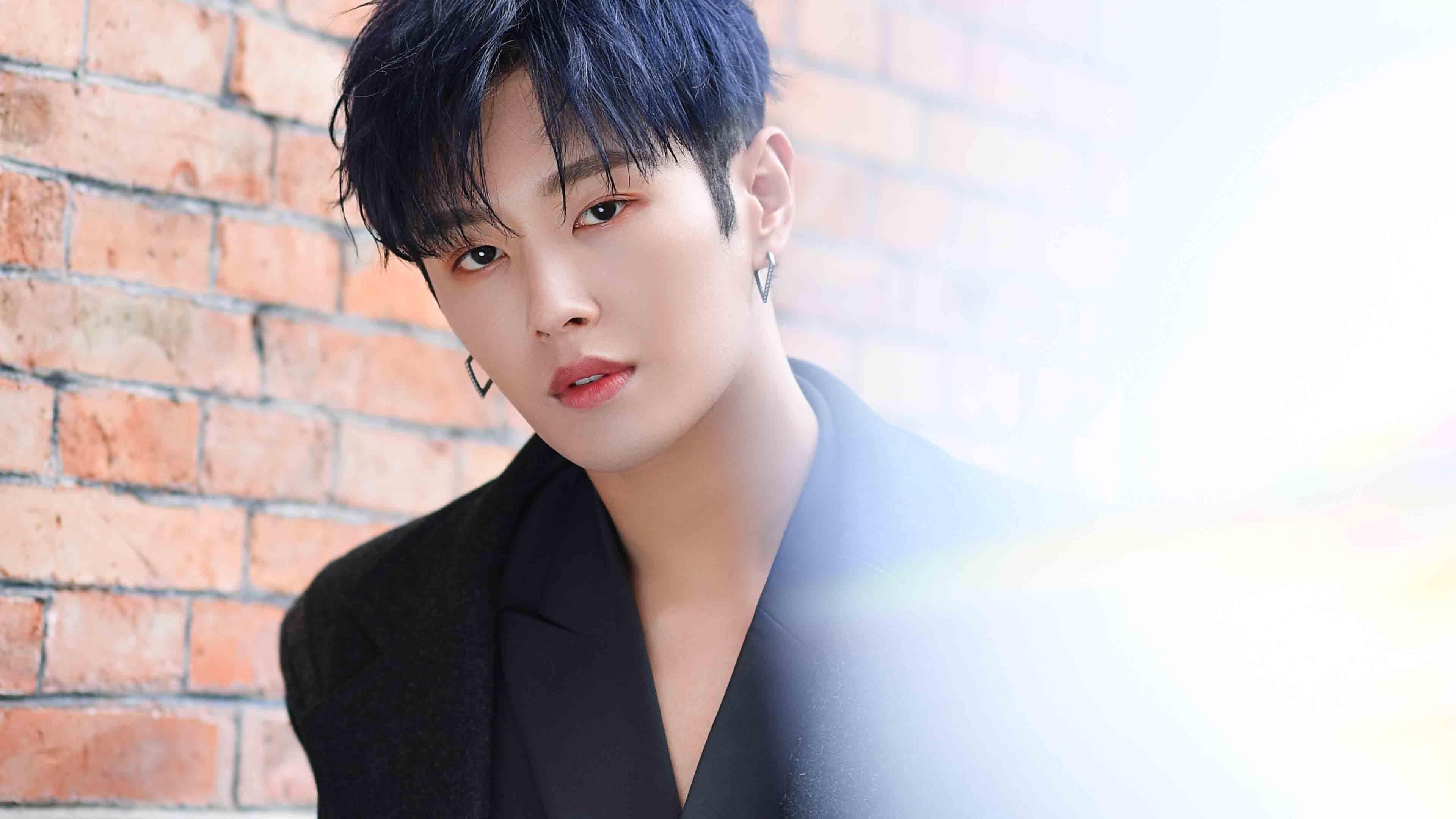 开云体育登录-绿茵场与硬木地板的双城记，当库里踢进决胜球