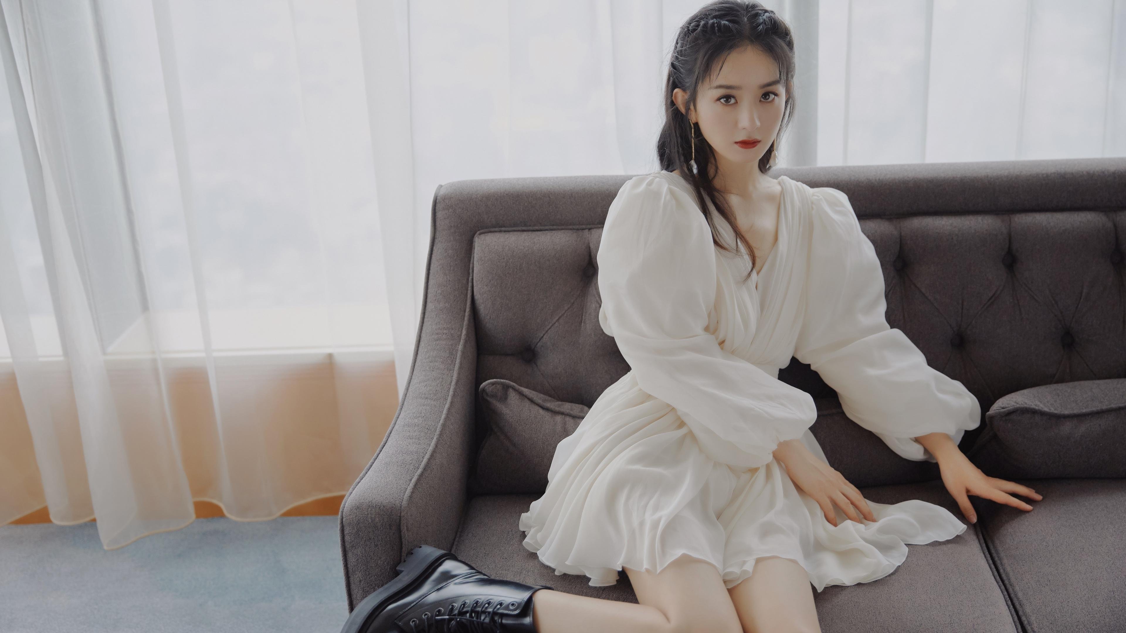 开云下载-步行者全面压制山西队,恩比德状态火热,篮球世界的双重奏