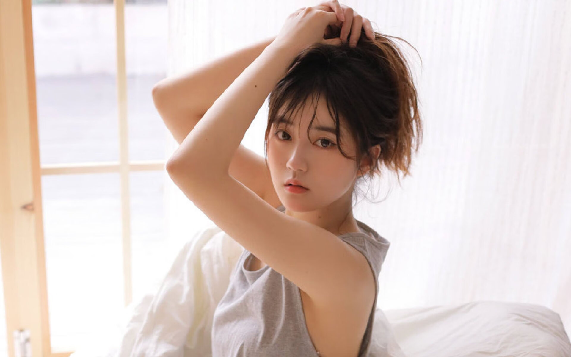 胜利的焰火点燃黎明，当辽篮战术绞索与F1弯道风暴共奏凯歌